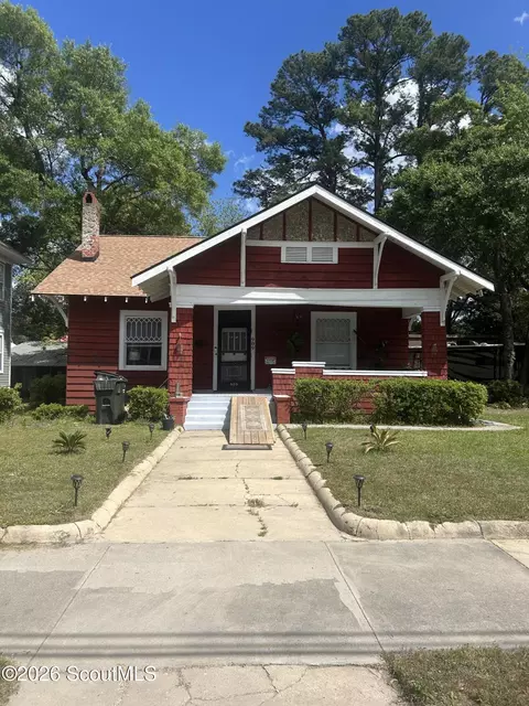 909 Gilmore St, Waycross, GA 31501