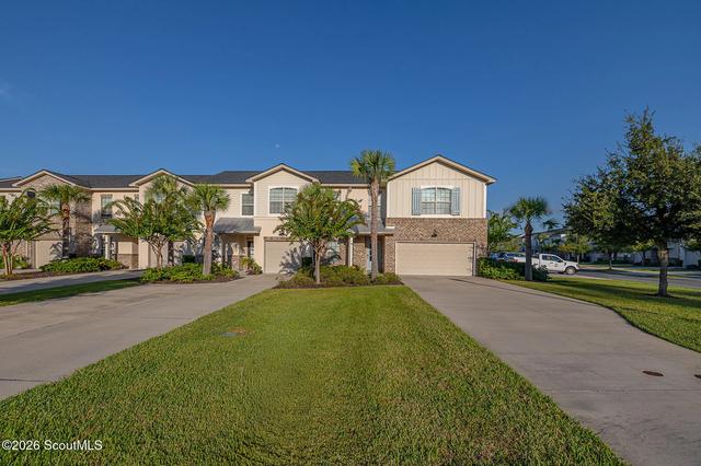 704 Mariners Cir, Saint Simons Island, GA 31522