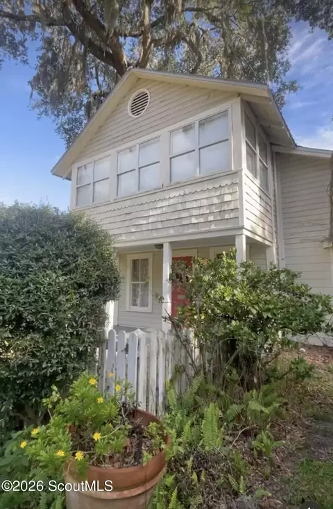 225 Atlantic Dr, Saint Simons Island, GA 31522