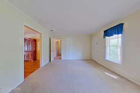 Living - 118 Pinehurst Dr, Blackshear, GA 31516 photo 2 of 7