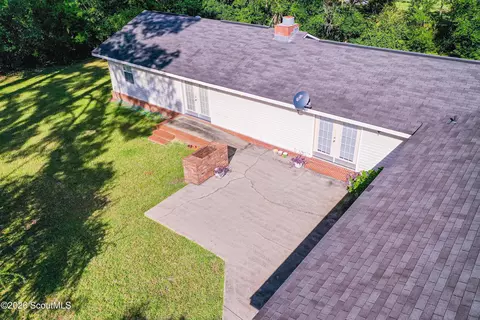 Exterior - 118 Pinehurst Dr, Blackshear, GA 31516 photo 8 of 11