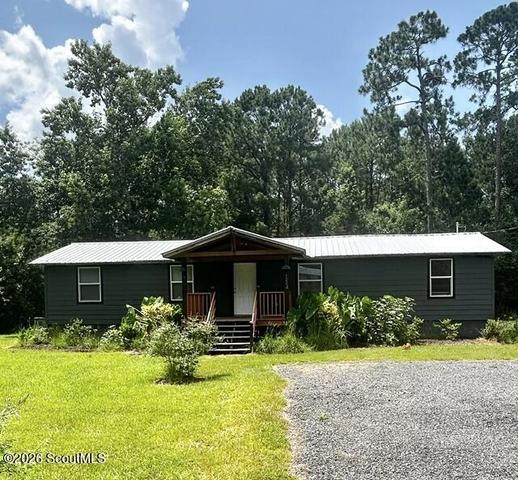 1223 White Dr N E, Townsend, GA 31331