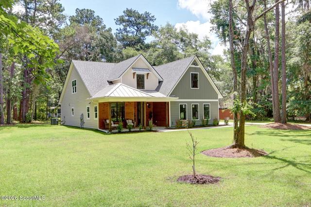 45 Dutchmans Cove Rd, Midway, GA 31320
