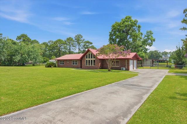 97 Burgess Cir, Brunswick, GA 31523