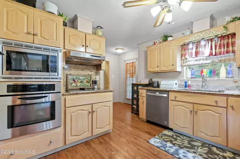 Kitchen - 3275 Crestview Dr, Blackshear, GA 31516 photo 1 of 3
