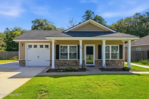 276 Bridgewater Ln, Darien, GA 31305