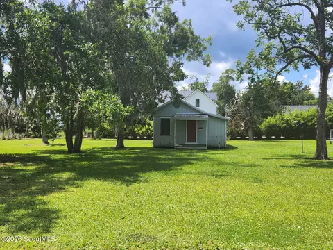 208 E Weed St, Saint Marys, GA 31558