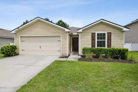 302 Cedar Breeze Dr, Kingsland, GA 31548