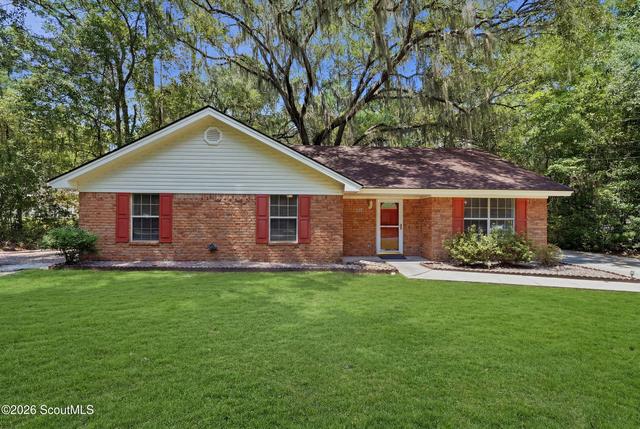 107 E Mills Ave, Hinesville, GA 31313