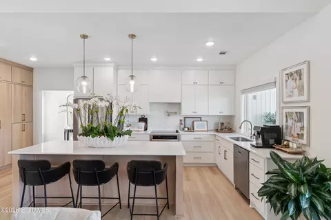 Kitchen - 5370 Shellman Bluff Rd NE, Townsend, GA 31331 photo 6 of 6