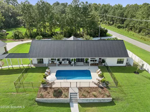 Exterior - 5370 Shellman Bluff Rd NE, Townsend, GA 31331 photo 16 of 23