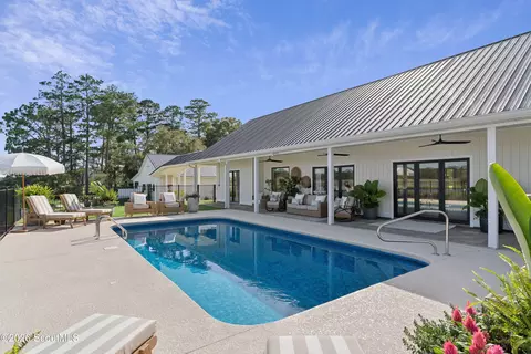 Exterior - 5370 Shellman Bluff Rd NE, Townsend, GA 31331 photo 10 of 23