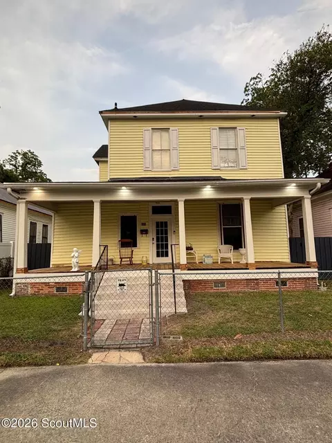 608 Ware St, Waycross, GA 31503