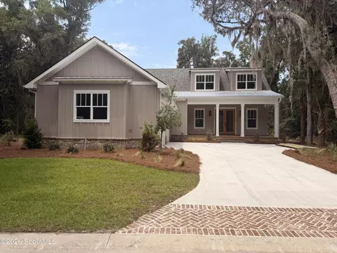306 Cobia Ln, Saint Marys, GA 31558