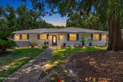 128 Druid Oaks Ln, Saint Simons Island, GA 31522