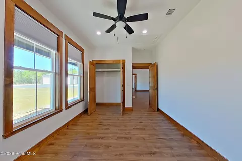 Bedroom - 4701 Riggins Rd, Blackshear, GA 31516 photo 2 of 2