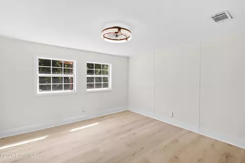 Bedroom - 6119 Offerman Loop, Patterson, GA 31557 photo 2 of 4