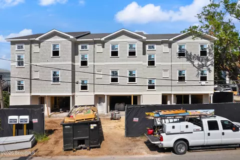 318 Arnold Rd, Saint Simons Island, GA 31522