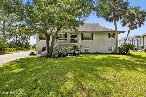 396 Marys Dr, Woodbine, GA 31569