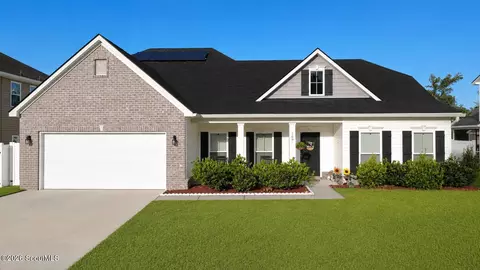 169 Coral Dr, Brunswick, GA 31523