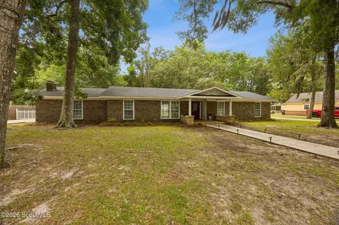 811 Devon Dr, Saint Marys, GA 31558