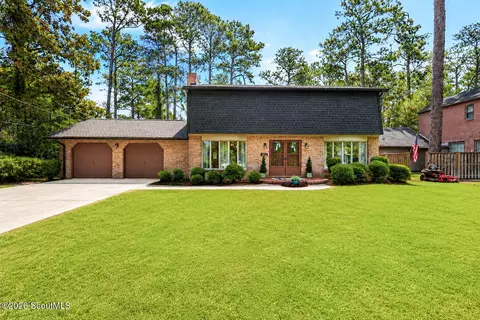 1602 Saint Marys Dr, Waycross, GA 31501