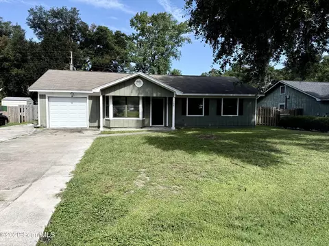 158 Dogwood Cir, Saint Marys, GA 31558