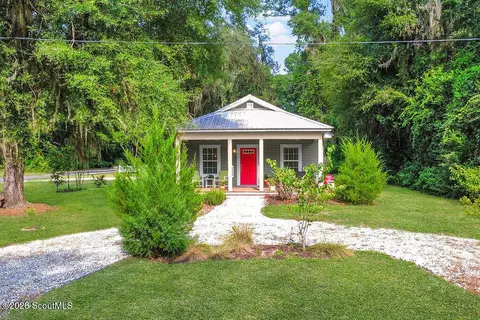 1212 Congress St SE, Darien, GA 31305