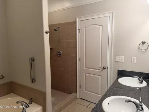 Bath - 7272 Shellman Bluff Rd NE #9, Townsend, GA 31331 photo 1 of 5