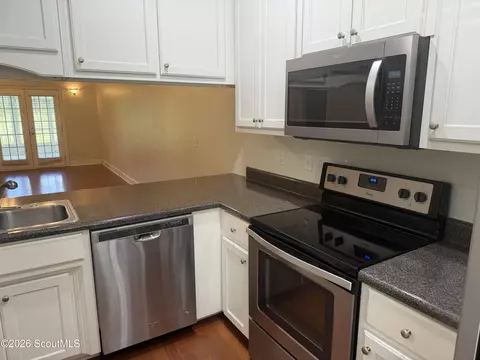 Kitchen - 7272 Shellman Bluff Rd NE #9, Townsend, GA 31331 photo 2 of 4