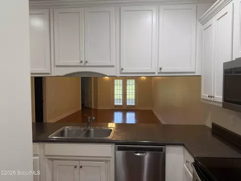 Kitchen - 7272 Shellman Bluff Rd NE #9, Townsend, GA 31331 photo 4 of 4