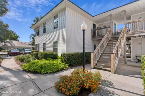 602 W Island Square Dr, Saint Simons Island, GA 31522