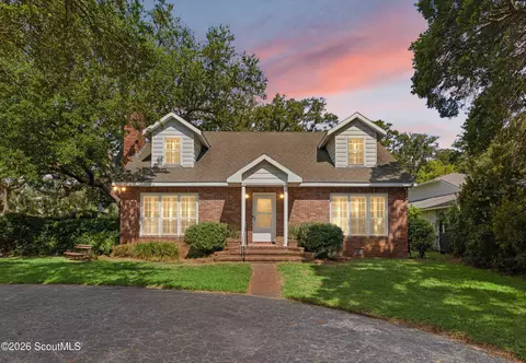 1901 Bruce Dr, Saint Simons Island, GA 31522