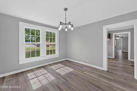 Dining - 401 Ware St, Blackshear, GA 31516 photo 1 of 1