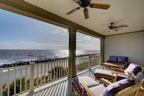 222 Turtle Track Ln, Jekyll Island, GA 31527