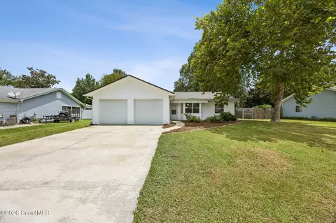 144 Cherry Point Dr, Saint Marys, GA 31558