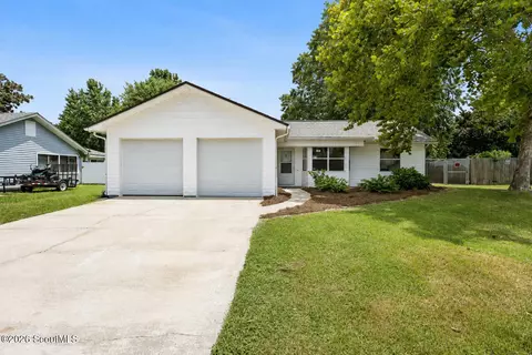 144 Cherry Point Dr, Saint Marys, GA 31558