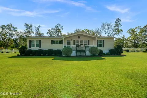 6084 Youmans Chapel Rd, Blackshear, GA 31516