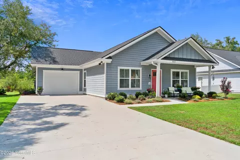 1665 Ashantilly Dr, Darien, GA 31305