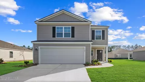 1072 Lakes Blvd, Brunswick, GA 31525
