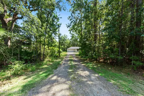 1103 Mcdonald Ave, Woodbine, GA 31569