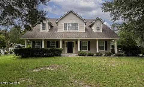 808 E Riverview Dr, Saint Marys, GA 31558