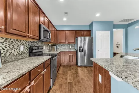 Kitchen - 413 Lions Den Dr, Pooler, GA 31322 photo 3 of 5