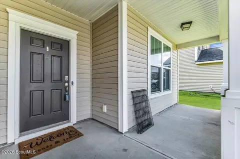 Exterior - 413 Lions Den Dr, Pooler, GA 31322 photo 4 of 8