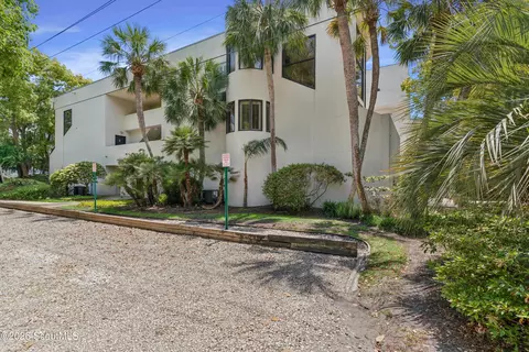 540 Oglethorpe Ave, Saint Simons Island, GA 31522