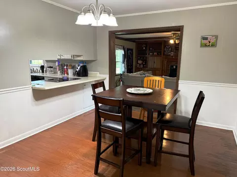Dining - 305 Purdom Dr, Blackshear, GA 31516 photo 1 of 2