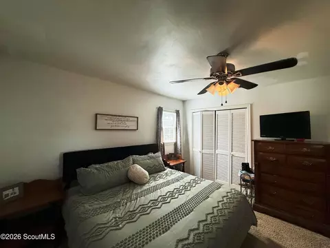 Bedroom - 305 Purdom Dr, Blackshear, GA 31516 photo 3 of 7
