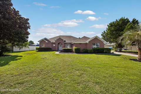 117 Lake Manor Dr, Kingsland, GA 31548