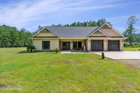 92 La Mare Ln, Waverly, GA 31565