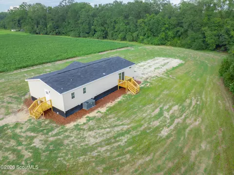 Exterior - 6982 College Ave, Blackshear, GA 31516 photo 4 of 5
